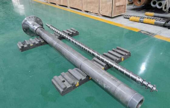 Eenvoudige schroefextruder schroefvat met 20 mm-200 mm schroefdiameter HV900-1100 Hardheid van de loop en nitriede oppervlaktebehandeling